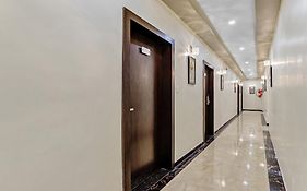 Townhouse The Grand White